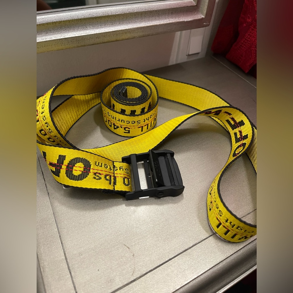 Off white Womens Industrial belt great condition